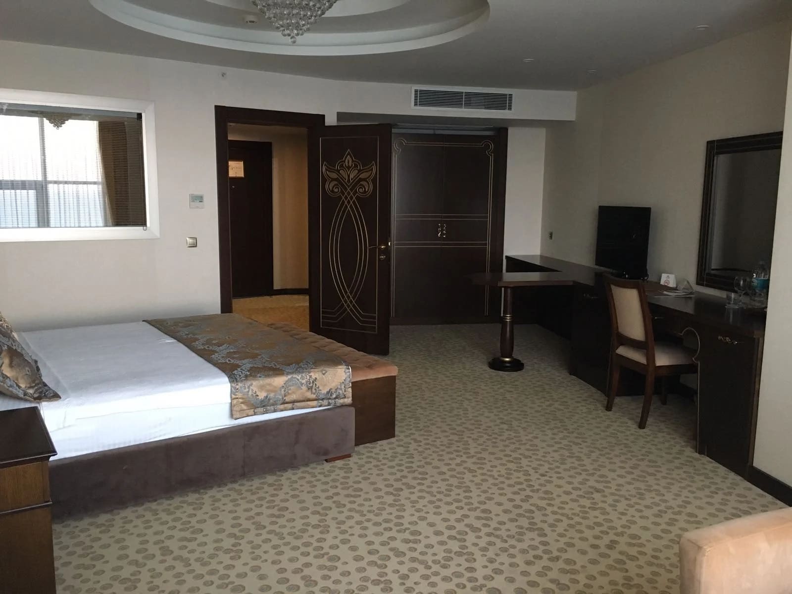 Liparis Resort Hotel