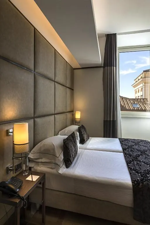 The Independent Hotel