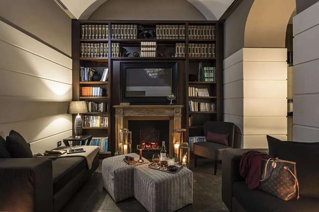 The Independent Hotel