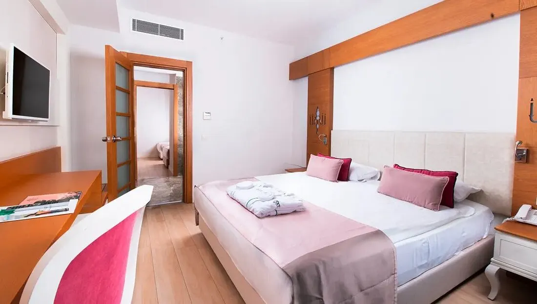 Port Nature Luxury Resort Spa