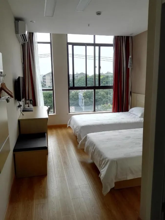 Thank Inn Chain Hotel Jiangsu Suzhou Kunshan Dianshan Lake Yangxiangjing: Comfortable and Affordable Accommodation