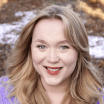 Portrait von Emily Aves