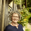 Portrait von Stephanie Schuster