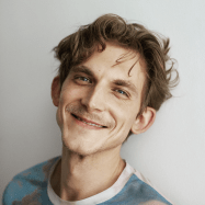 Portrait von Joshua Seelenbinder