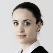 Portrait von Stefanie Rietzler