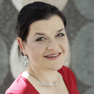Portrait von Petra Busch