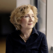 Portrait von Elke Rutzenhöfer