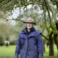 Portrait von Suzanna Crampton