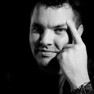 Portrait von Patrick S. Tomlinson