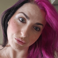 Portrait von Nyla K.