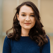 Portrait von Debora Kuder