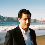 Portrait von Josh Bazell