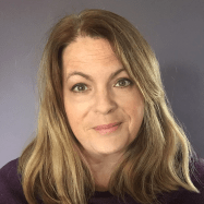 Portrait von Sarah Warburton