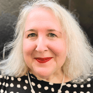 Portrait von Sarra Manning