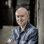 Portrait von Christopher Brookmyre