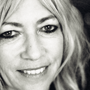 Portrait von Kim Gordon