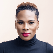 Portrait von Luvvie Ajayi Jones