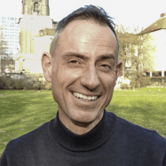 Portrait von Oliver Fischer