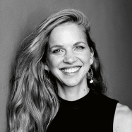 Portrait von Vera Buck