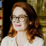 Portrait von Eva Sichelschmidt