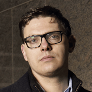 Portrait von Tom Chatfield
