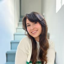 Portrait von Sarah Adams