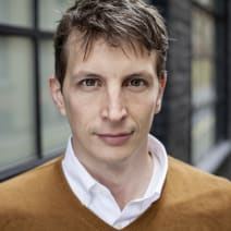 Portrait von Garth Risk Hallberg