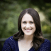 Portrait von Becky Albertalli