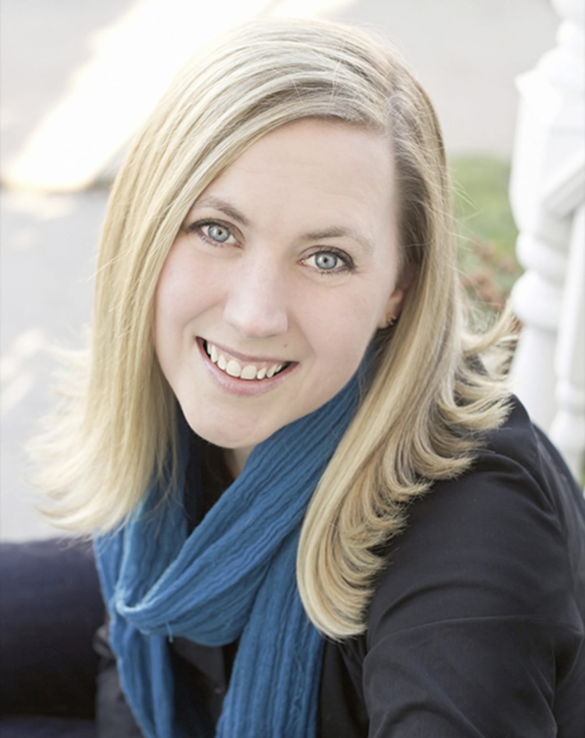 Rebecca Yarros | KYSS