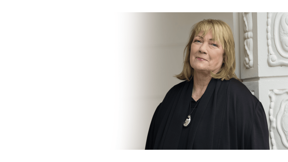 Vier Frauen Vier Familien Ein Jahrhundert Rowohlt