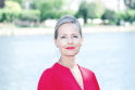 Porträtfoto der Verlagsmitarbeiterin Julia Giordano