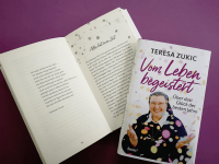 Zusatzmaterial PA 978 3 96340 310 1 innen 013 von Vom Leben begeistert: Über das Glück der besten Jahre von Teresa Zukic