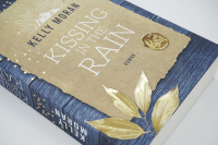 Zusatzmaterial PA 978 3 499 00606 7 innen 003 von Kissing in the Rain von Kelly Moran