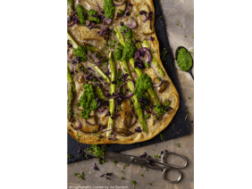 Essen mit Supergemüse Microgreens