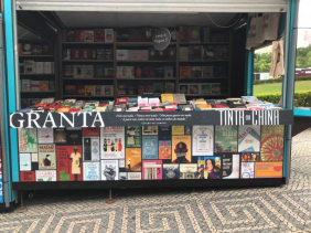 Bücherstand der der Messe