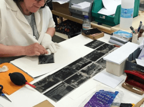 Negativ Aufnahmen werden gesäubert