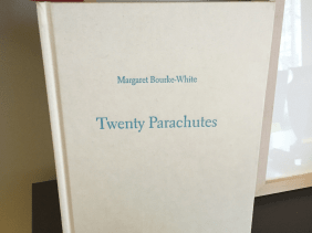 Buch Twenty Parachutes