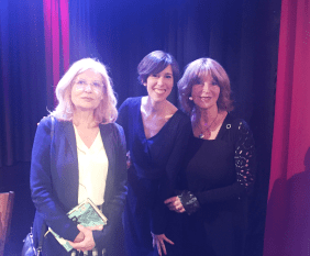 Autorin Laetitia Colombani mit Freundinnen 