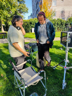 Gina Wenzel und Ingo Haeb am set