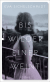 Buchcover von Bis wieder einer weint von Eva Sichelschmidt