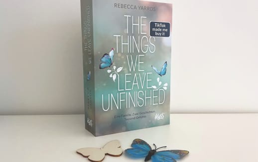 Paket zu «The Things we leave unfinished»