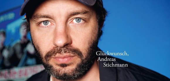 Banner mit Autorenfoto von Andreas Stichmann mit weißem Schriftzug
