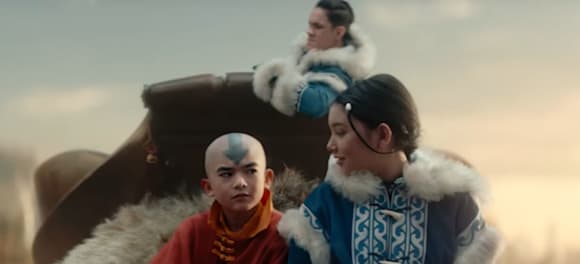 News: Erster Trailer zu Avatar - The Last Airbender, Ank und Katara sitzen vorne auf Appa, Sokka unscharf im Hintergrund