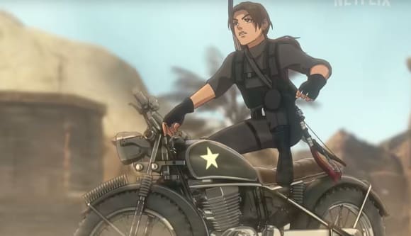 Eine Animierte Lara Croft in enger schwarzer Kleidung auf einem Motorrad, das gerade abhebt