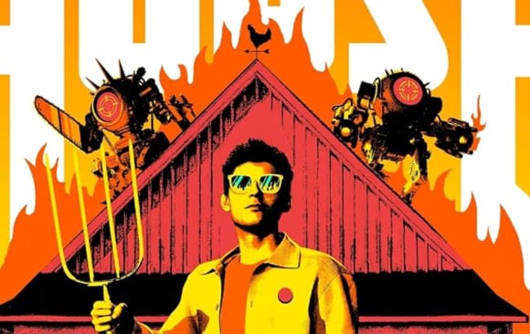 Ein junger Mann in gelb steht mit einer Mistgabel in der Hand vor einem roten, brennenden Haus, auf dessen Dachgiebel ein Wetterhahn steht. Rechts und links davon zwei futuristische Mech-Kampfroboter