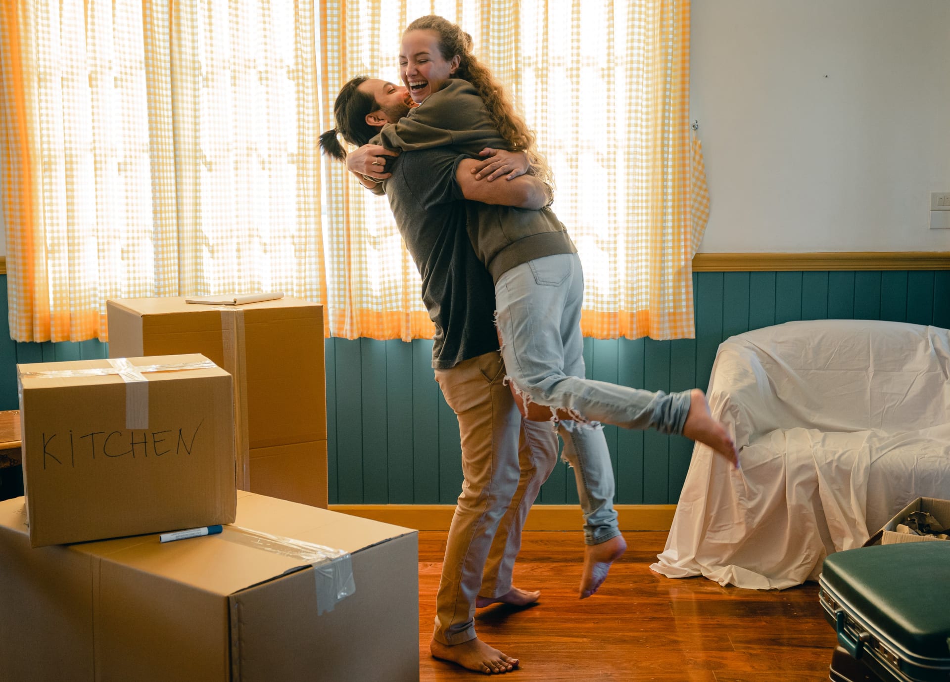 What You Need to Know About Monthly Rentals - Pros and Cons