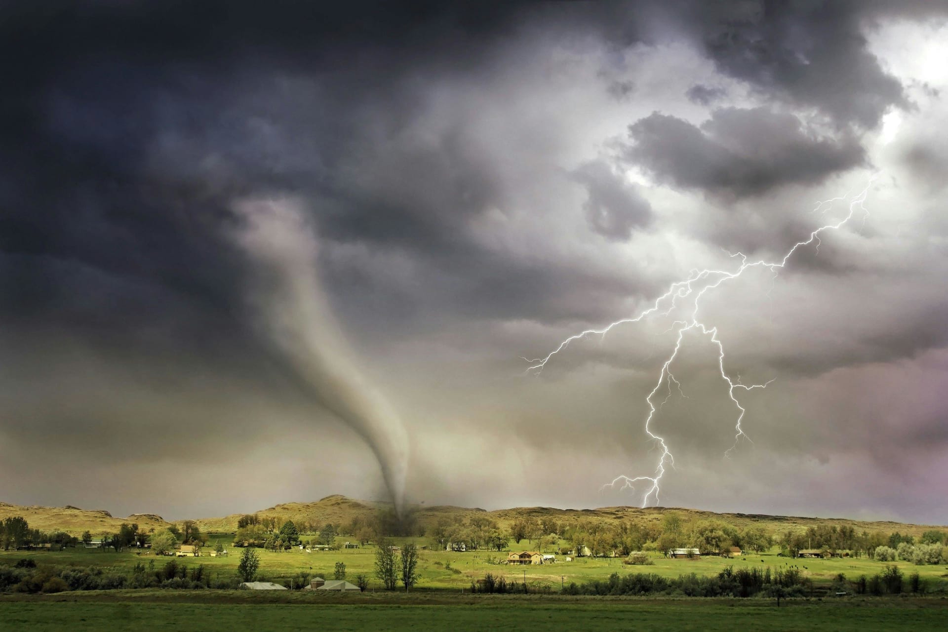 Surviving a Tornado: What Homeowners Need to Know