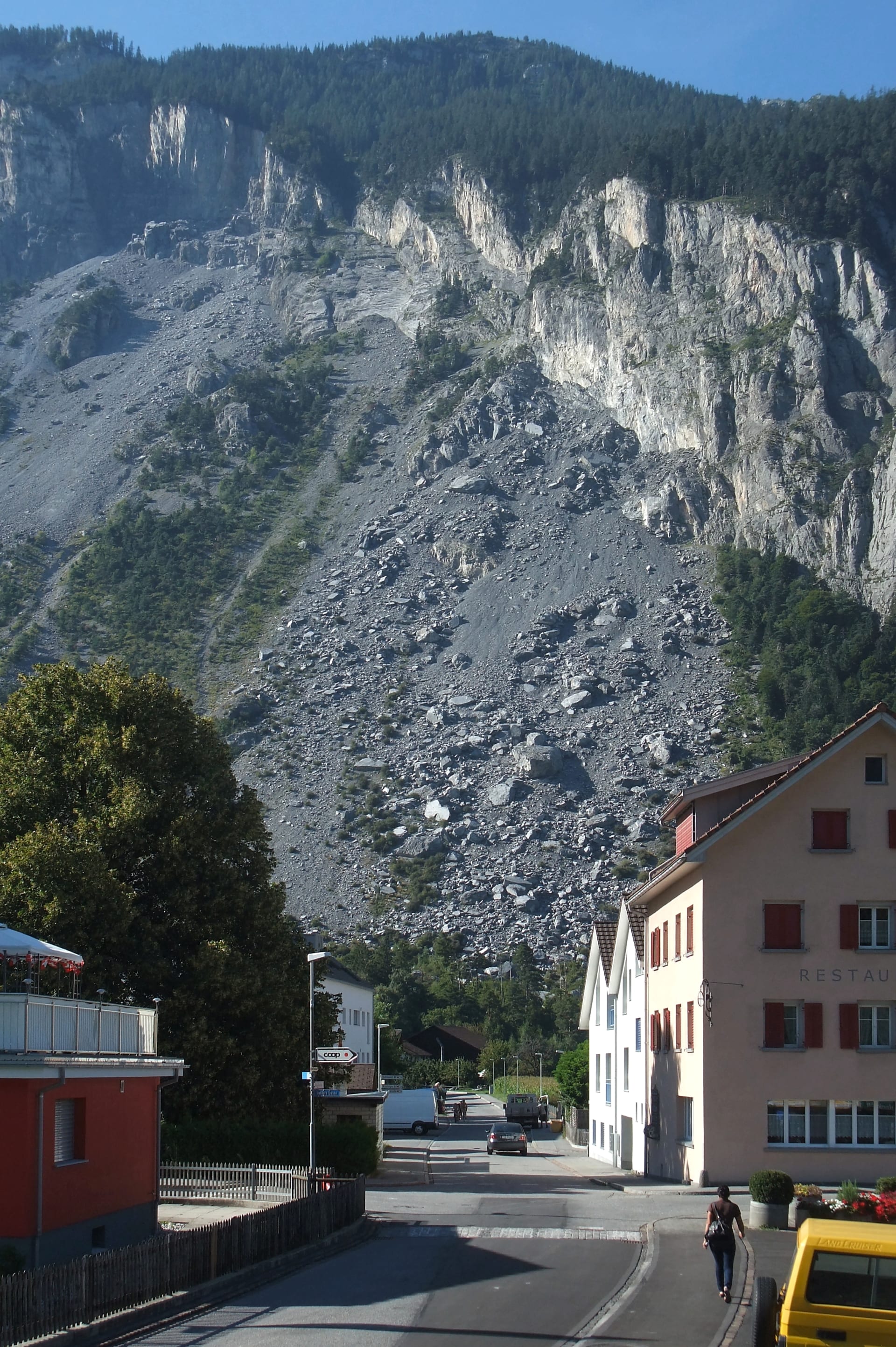 Rockfalls: Protecting Your Home from Falling Debris