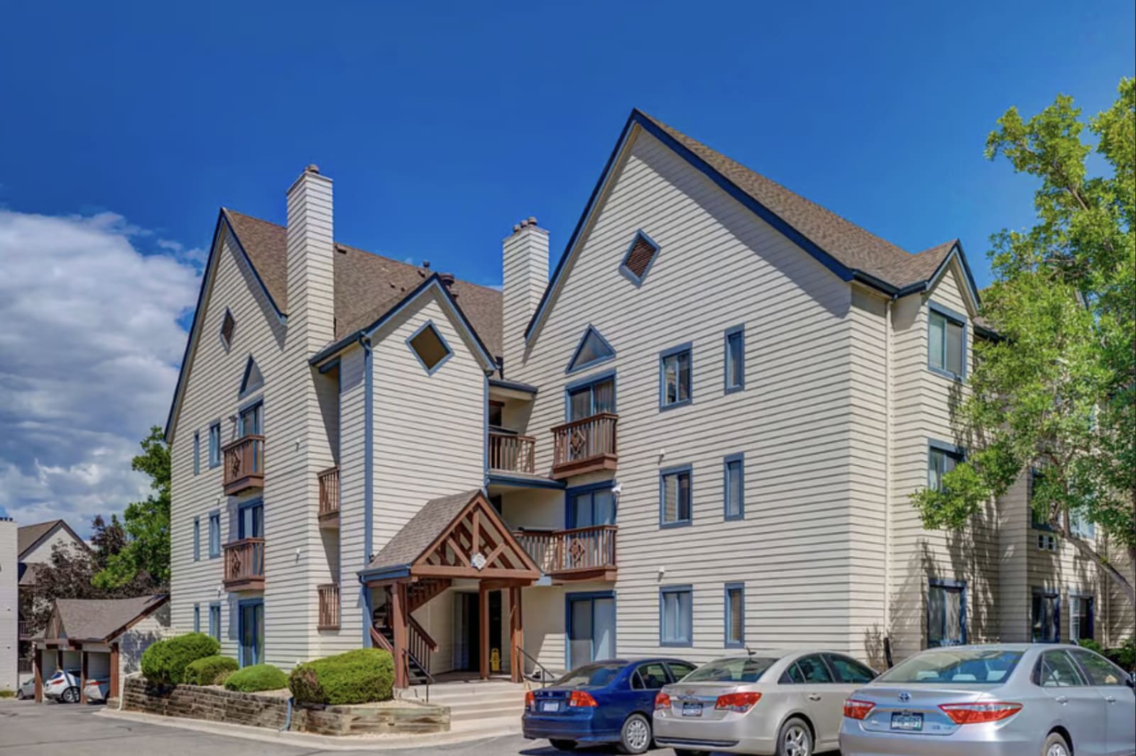 Newly Remodeled 2BR w/ Parking–Heart of DTC photo 5