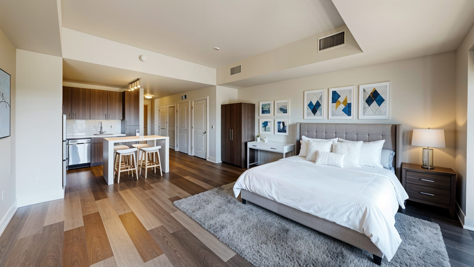 Luxury Furnished Studio Cherry Creek Walkable photo 3